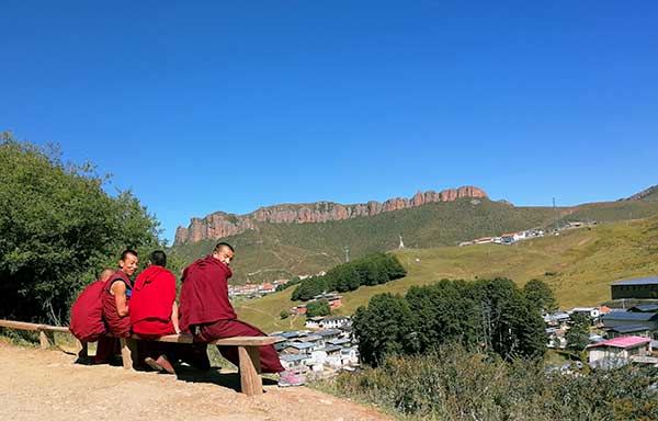 6 days Gansu tour to Binglingsi, Xiahe and Langmusi